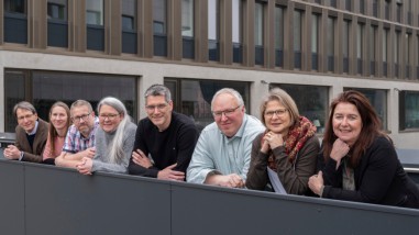 Gruppenbild der erweiterten Leitung