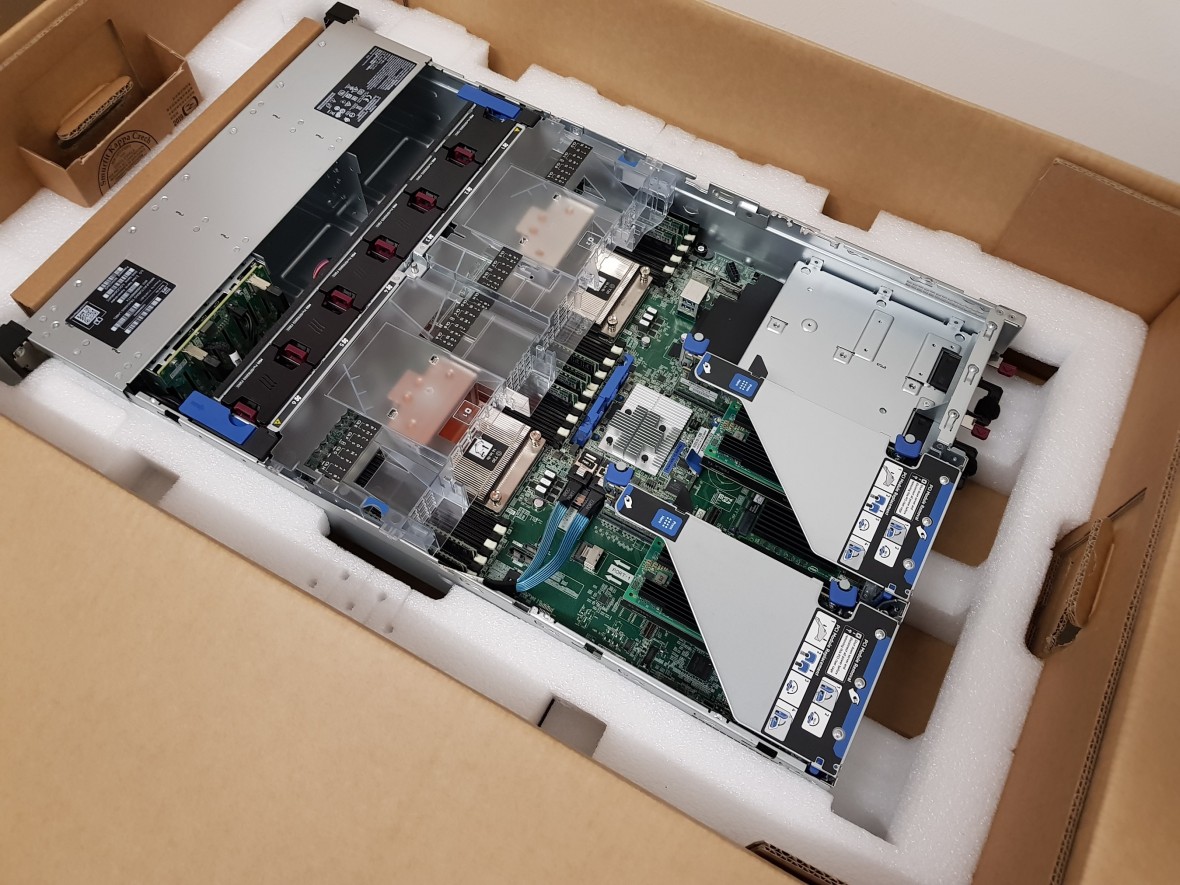 Foto: Ein Blick in einen Server des Worker-Clusters