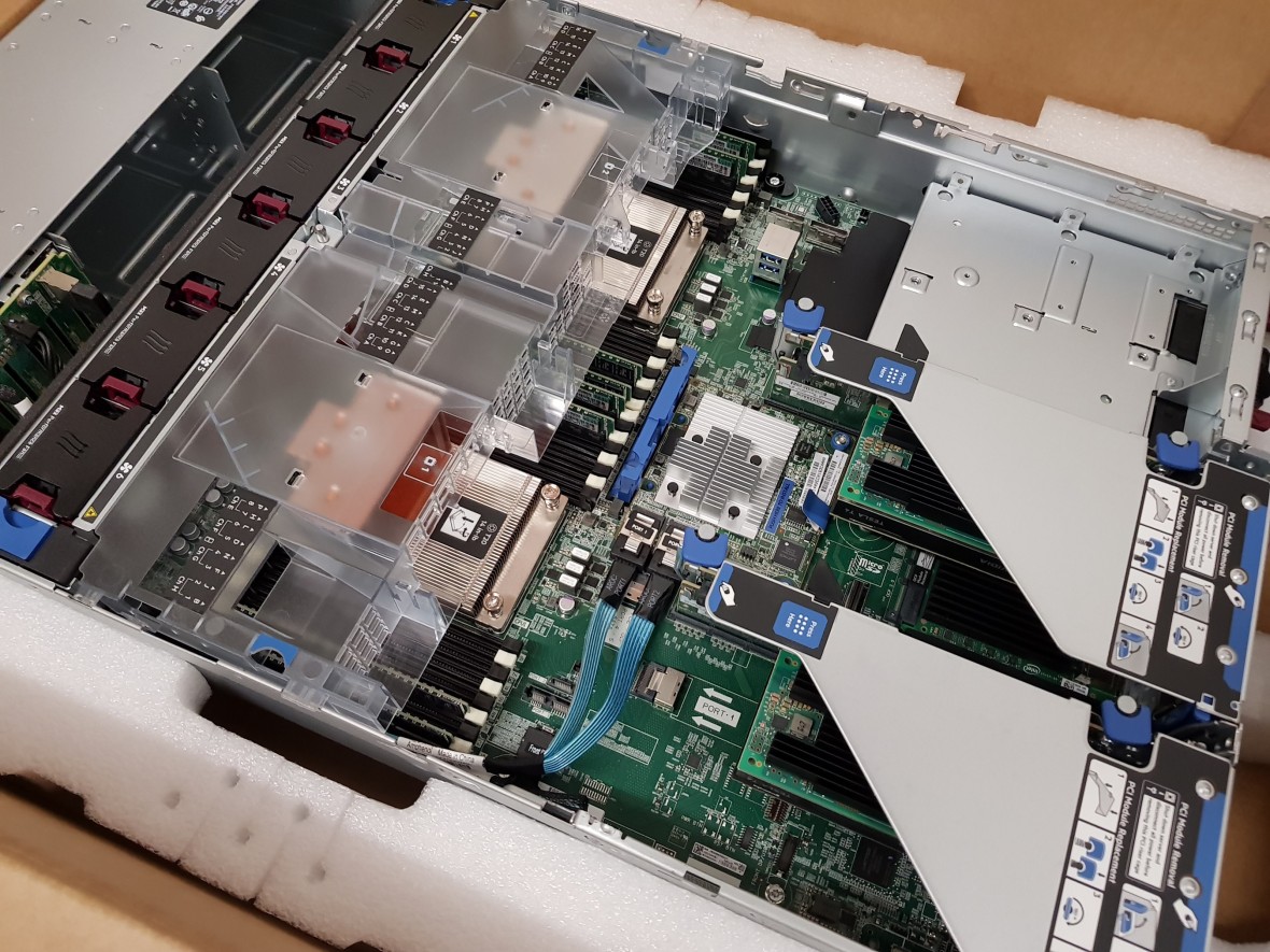 Foto: Ein Blick in einen Server des Worker-Clusters